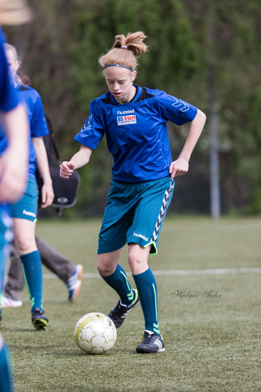 Bild 94 - B-Juniorinnen Pokalfinale VfL Oldesloe - Holstein Kiel : Ergebnis: 0:6